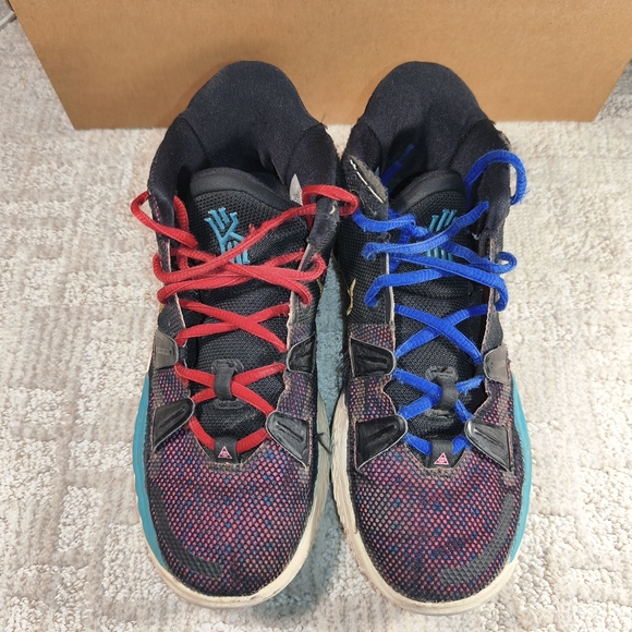 Nike Kyrie 7 Go Sneaker GS Kids Size 4 Chinese New Year CNY - Picture 3 of 6